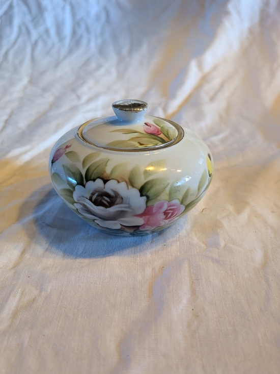 Vintage Other - 2/30$ Vintage Porcelain Floral Lidded Jar in White, Pink & Green with Gold Trim